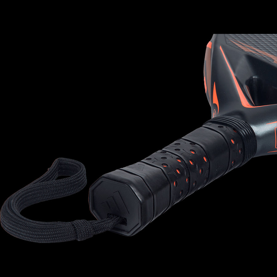 Arrow Hit Carbon CTRL 2026